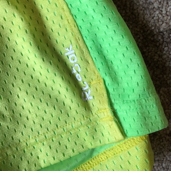 Shorts - Picture 2 of 3